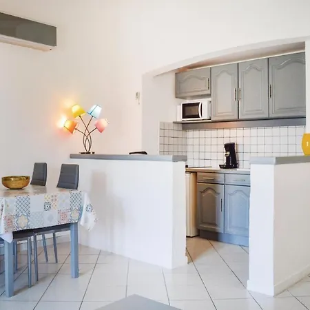 One-bedroom In Ile Rousse Л'Иль-Рус