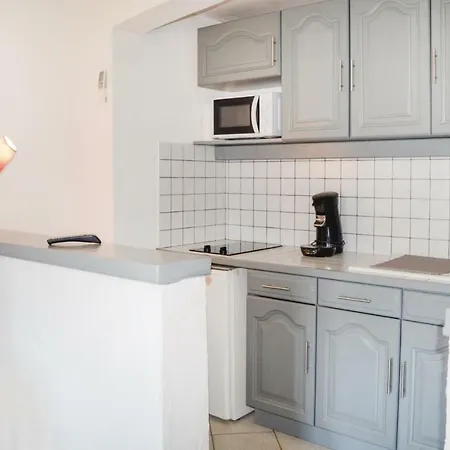 One-bedroom In Ile Rousse * LʼÎle-Rousse
